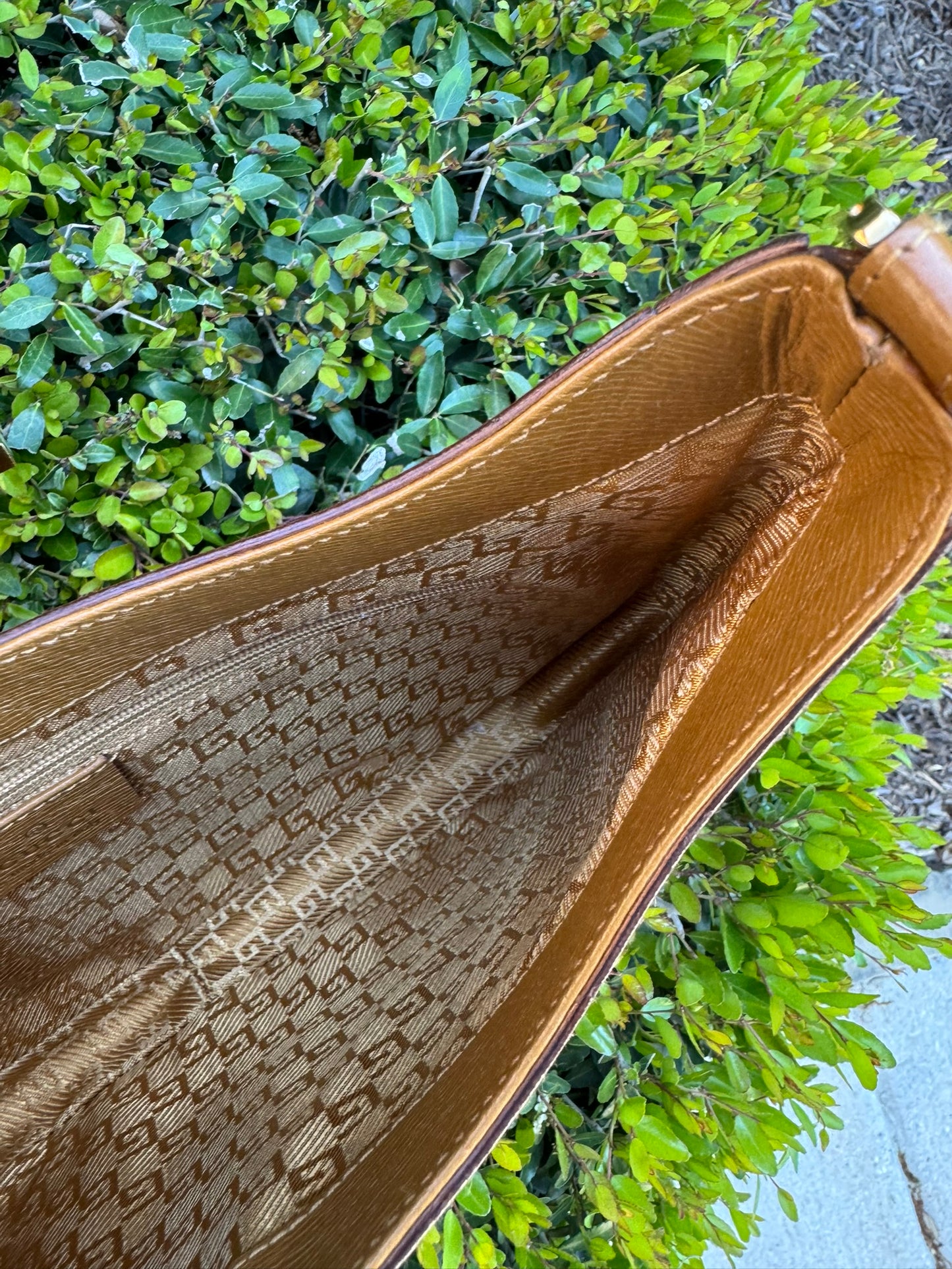 Gucci Vintage G Buckle Shoulder Bag