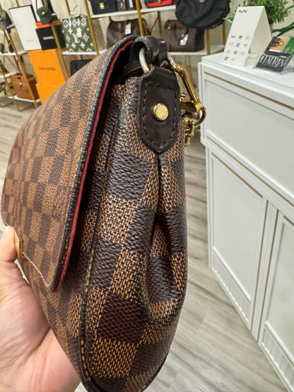 Louis Vuitton Favorite MM in Damier Ebene