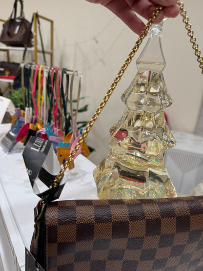 Louis Vuitton Favorite MM in Damier Ebene