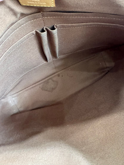 Louis Vuitton Beaubourg Messenger Bag in Monogram Canvas