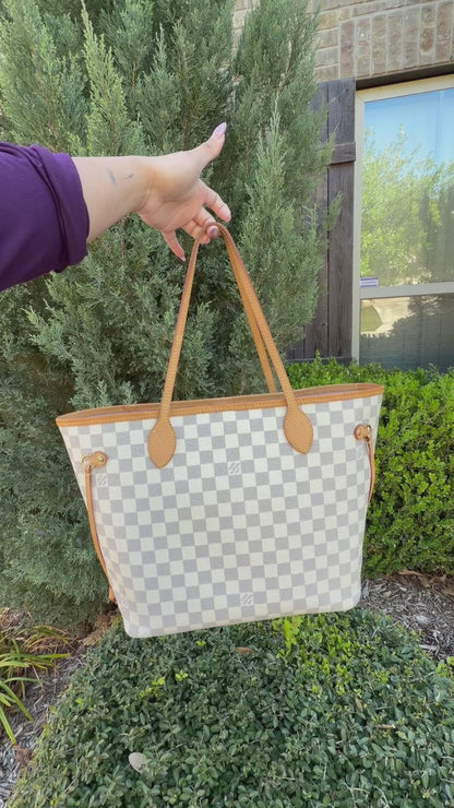Louis Vuitton Neverfull MM – Damier Azur with Wristlet