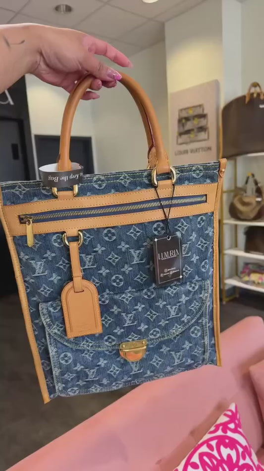Louis Vuitton Sac Plat Shopper in Monogram Denim